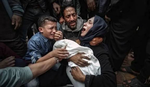أكثر من 100 شهيد في قطاع غزة منذ فجر اليوم